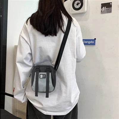 Малка чанта за през рамо